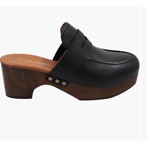 André Assous black Soraya Water Resistant Clog (Women) size 5